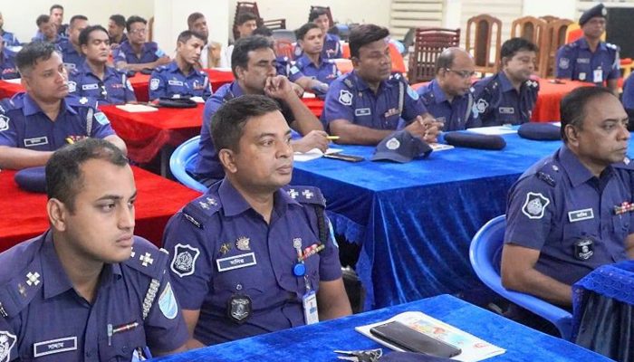 আসন্ন জাতীয় সংসদ নির্বাচন উপলক্ষে পুলিশের দক্ষতা ও সক্ষমতা বৃদ্ধি সংক্রান্ত প্রশিক্ষণ