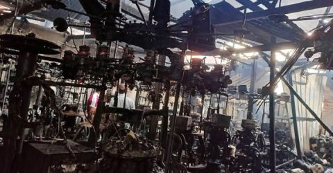 নারায়ণগঞ্জে আগুন: পুড়ে গেছে হোসিয়ারি ও নিটিং দোকান